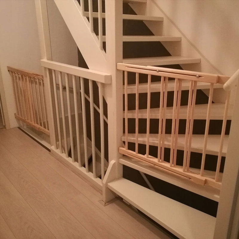 Gate Wooden Protective Gate 72-122/68cm Packaging status original