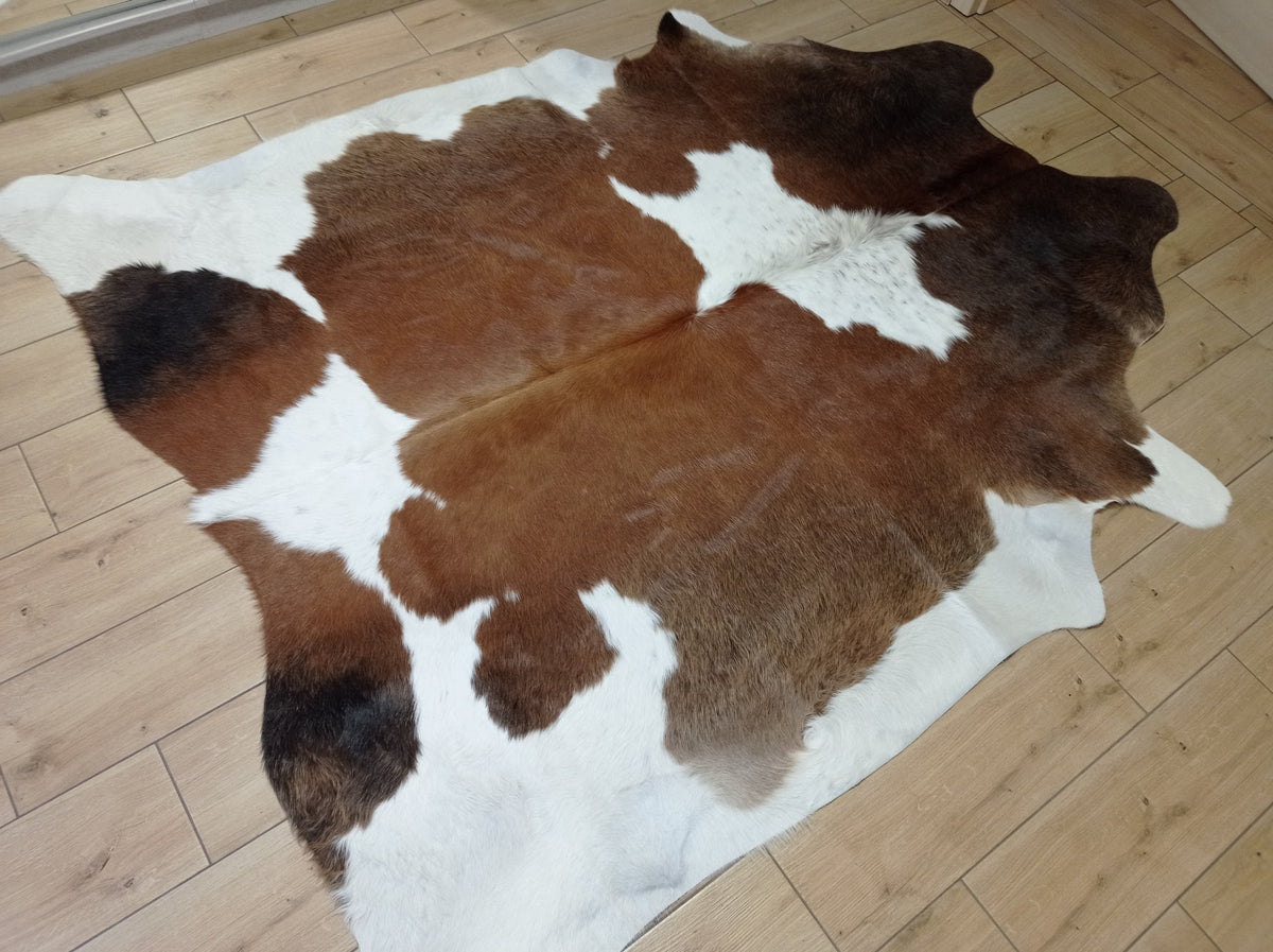 Genuine cow leather UNIKAT 205x180cm Poland Loft Boho Luxury Carpet Manufacturer code HUZIOR LEATHER