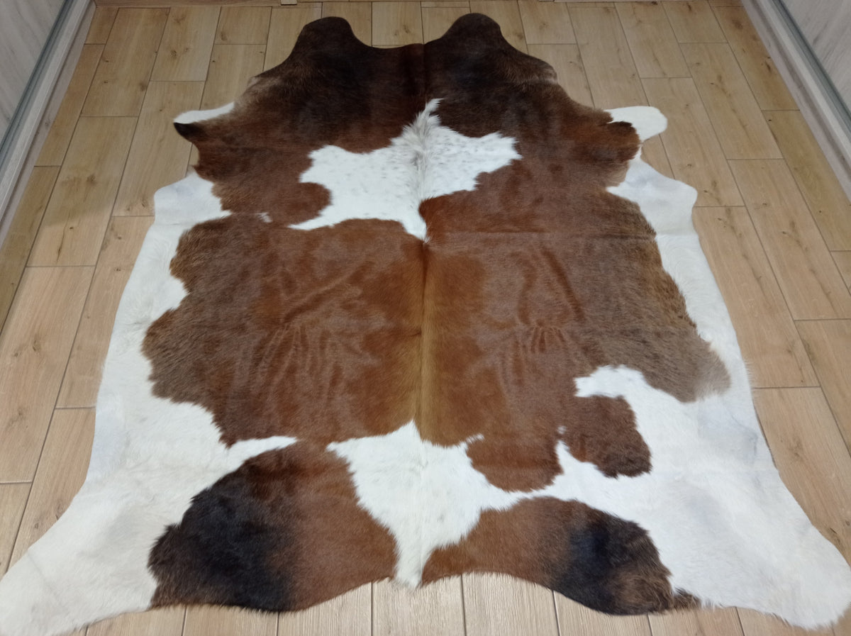 Genuine cow leather UNIKAT 205x180cm Poland Loft Boho Luxury Carpet Packaging status original