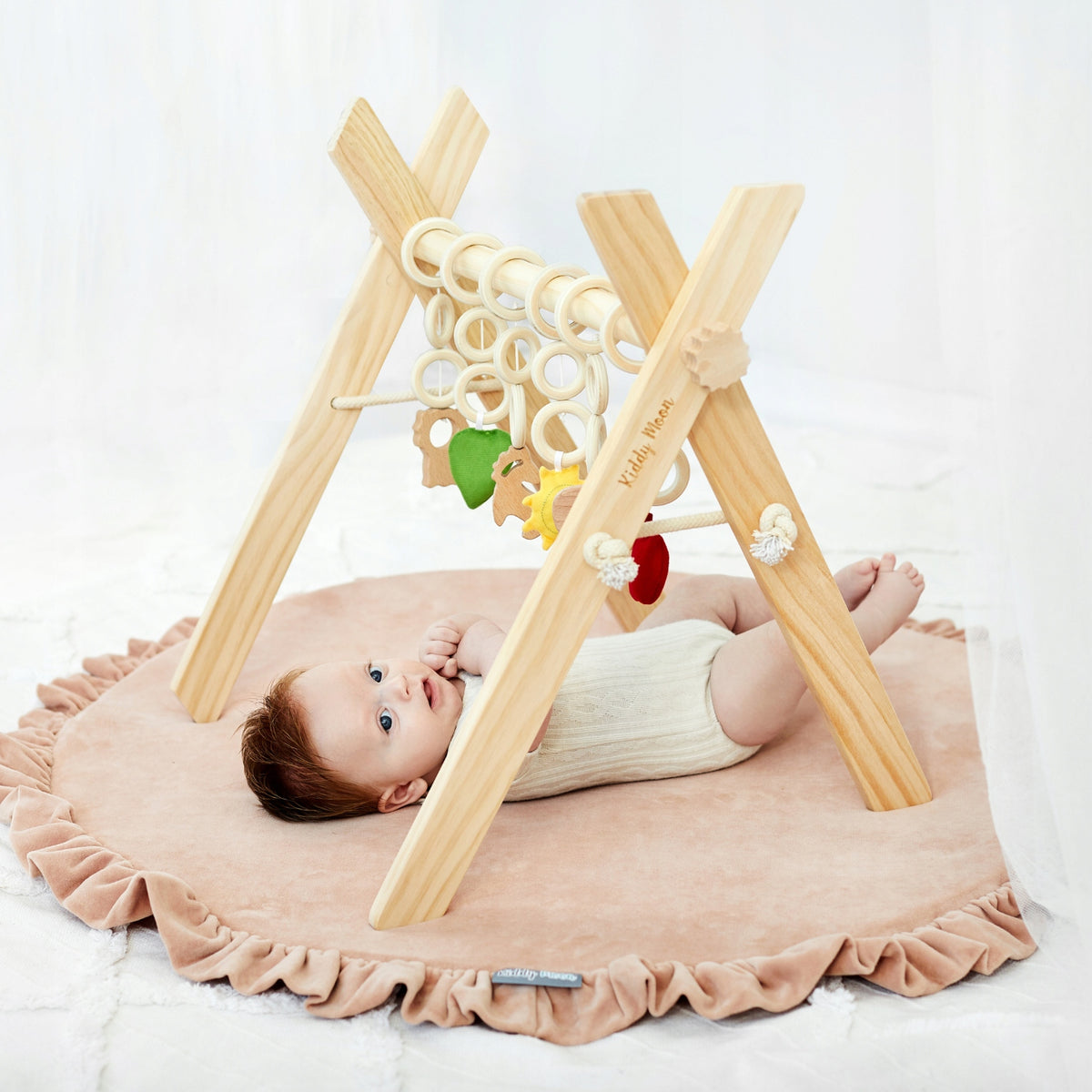 Gymnastic Stand Educational Wooden BABY GYM Pendants KiddyMoon Manufacturer code Stojak gimnastyczny baby gym BT-001