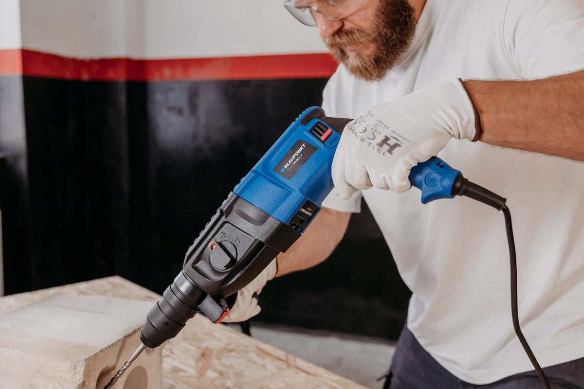HAMMER DRILL HAMMER SDS+ 2,8J STRONG 5300 BPM SUITCASE SELF-CLAMPING Manufacturer code RH3010