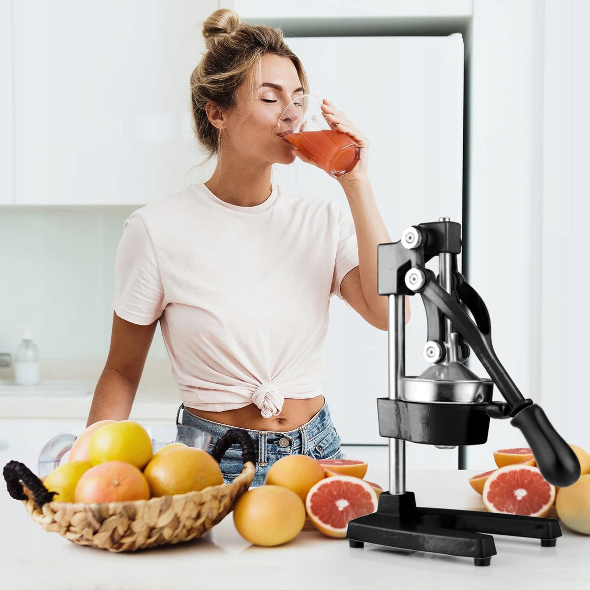 HANDHELD FRUIT CITRUS JUICER HEAVY SOLID BLACK ORANGE PRESS Manufacturer code 5906111734290