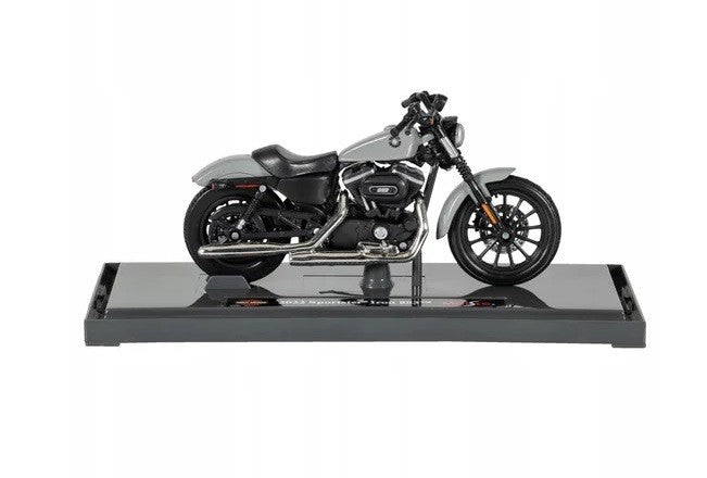 HD 2022 SPORTSTER IRON 883 MODEL IN 1:18 SCALE Brand Maisto