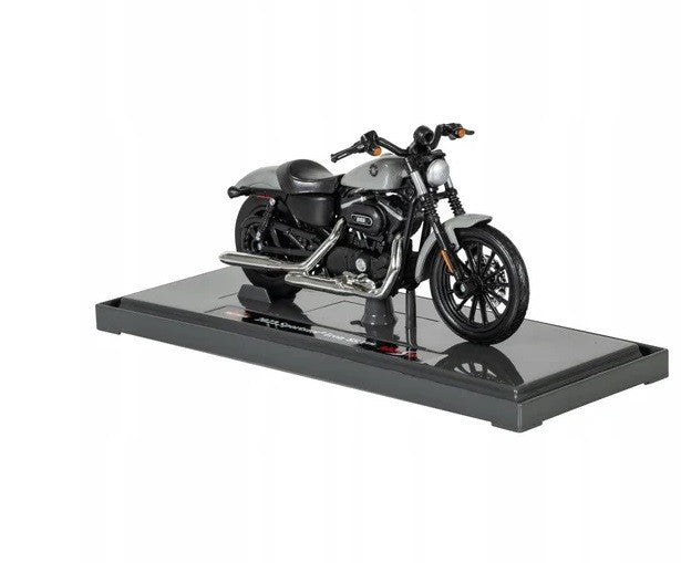 HD 2022 SPORTSTER IRON 883 MODEL IN 1:18 SCALE Packaging status original