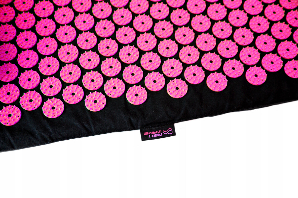 HEALTH MAT FOR ACUPRESSURE WITH SPIKES REA ROSES Color pink