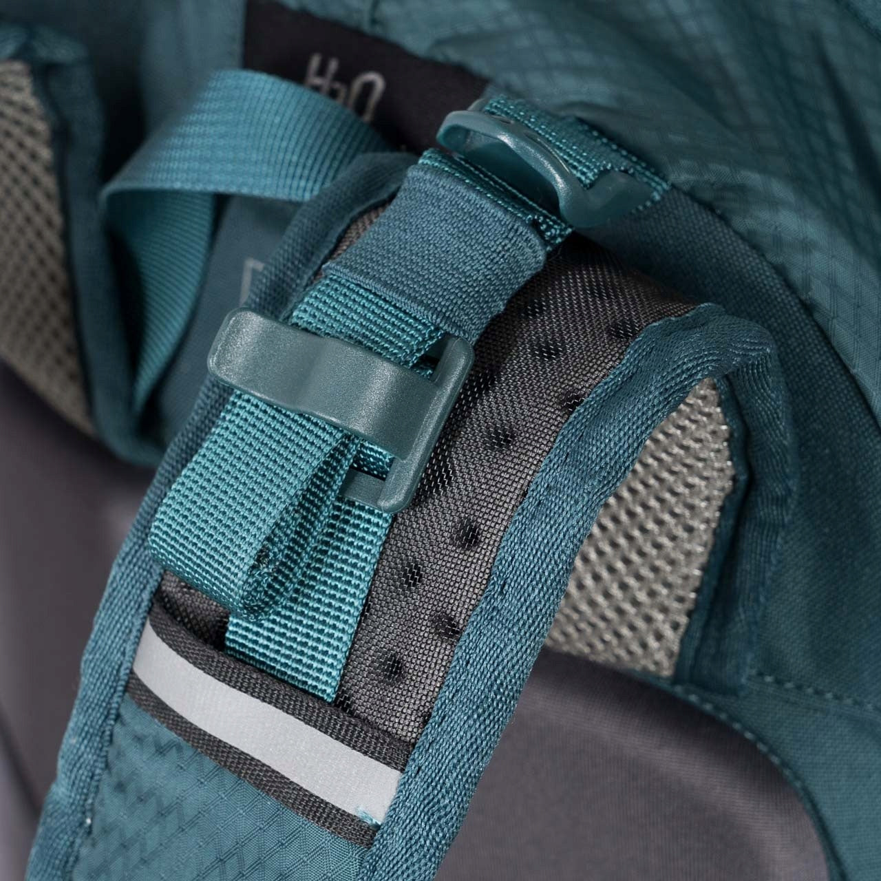 HIKING BACKPACK ALPINUS TREKKING FATRA 30L IN THE MOUNTAINS COVER PRO Brand Alpinus