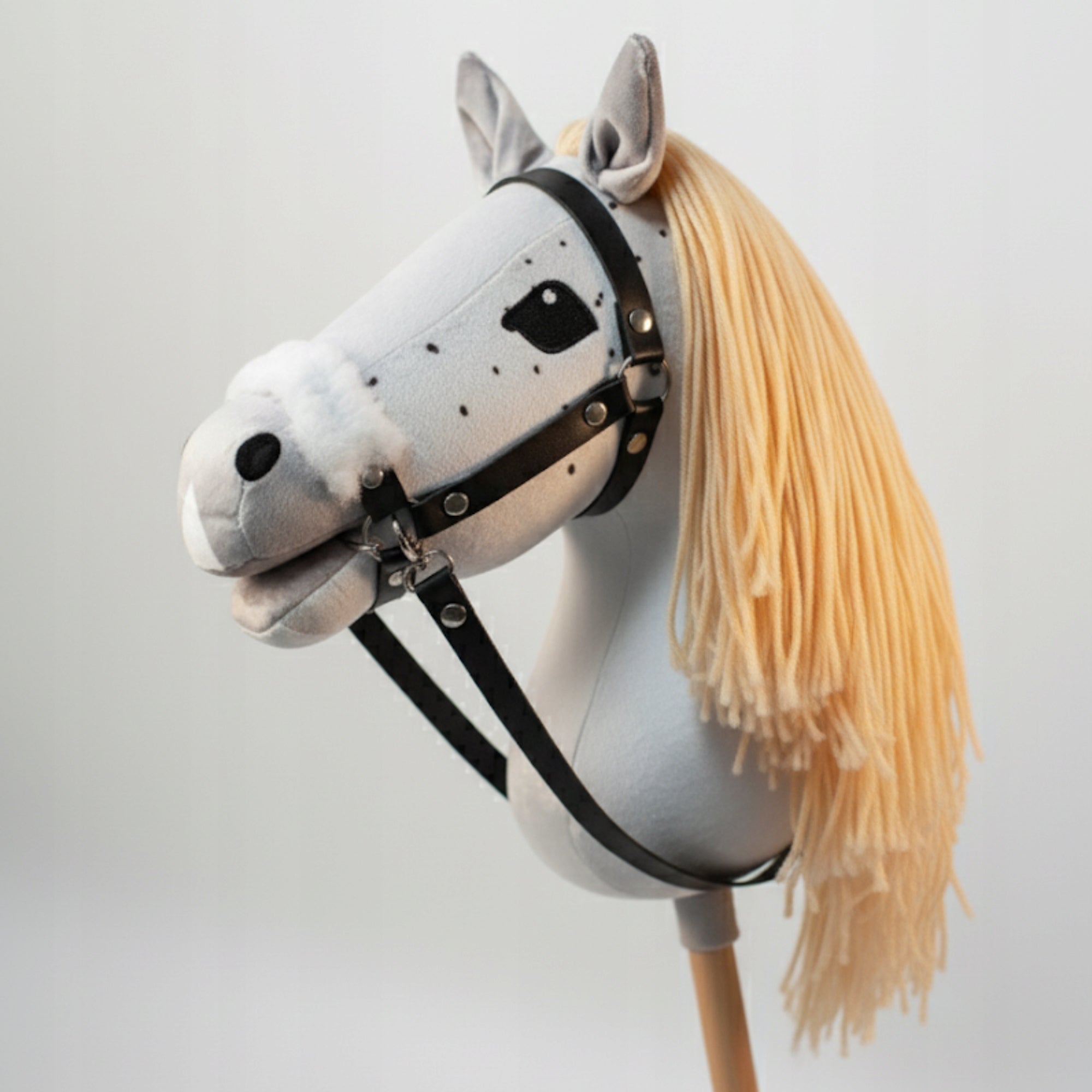 HOBBY HORSE ON STICK A3 HORSE HEAD HORSE STICK WITH MANE + COMB Packaging status original