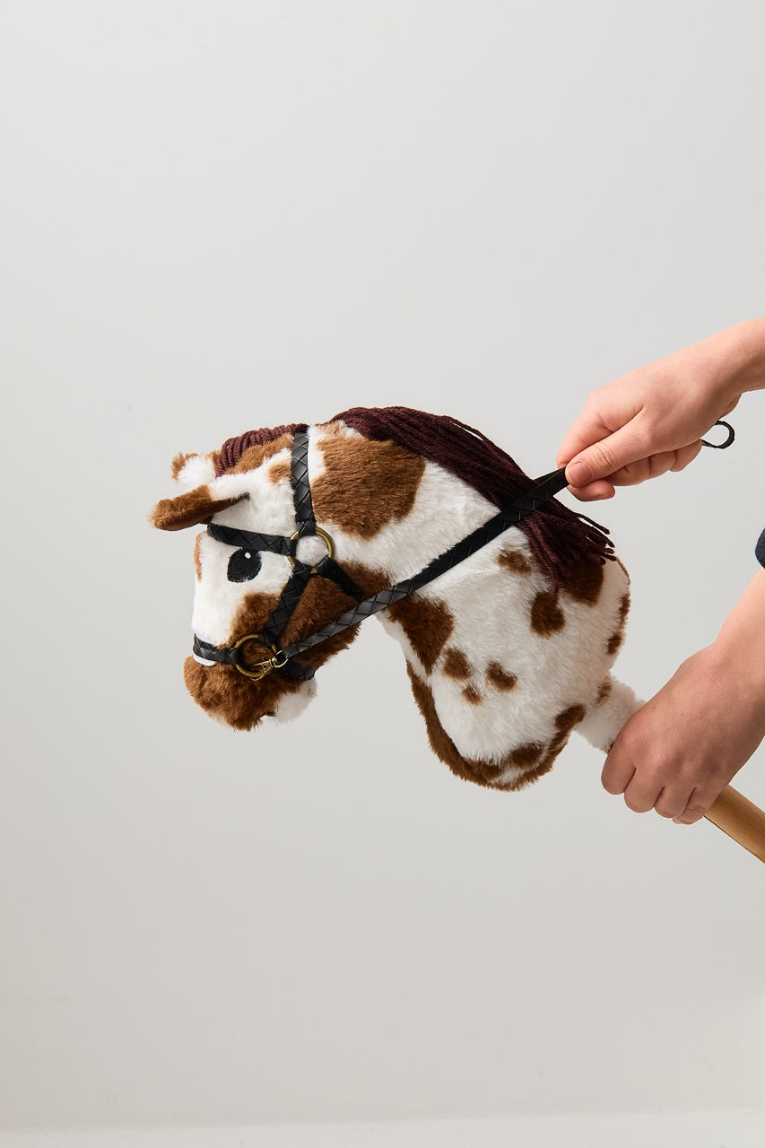 HOBBY HORSE ON STICK PLUSH SMALL A4 HORSE HEAD + CANTAR + REINS Manufacturer code prezenty na mikołajki dla dzieci koń zabawka
