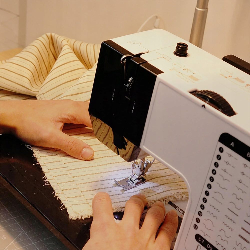 HOME SEWING MACHINE MECHANICAL SOLID 38 PROGRAMS + sewing kit Manufacturer code DWE4G