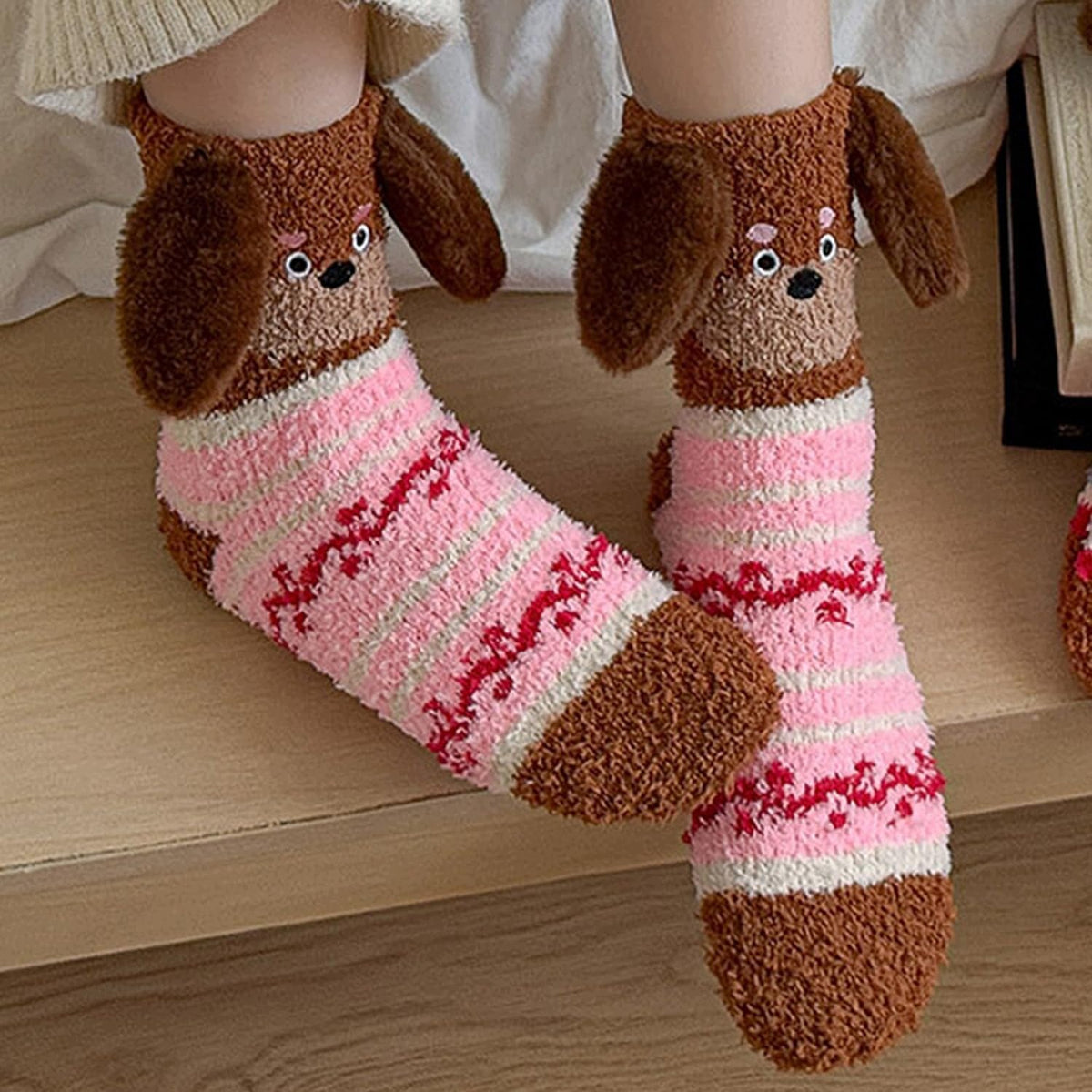 HOME SOCKS SET WARM SOFT PLUSH NIGHT KEYCHAIN DACHSHUND Brand no brand