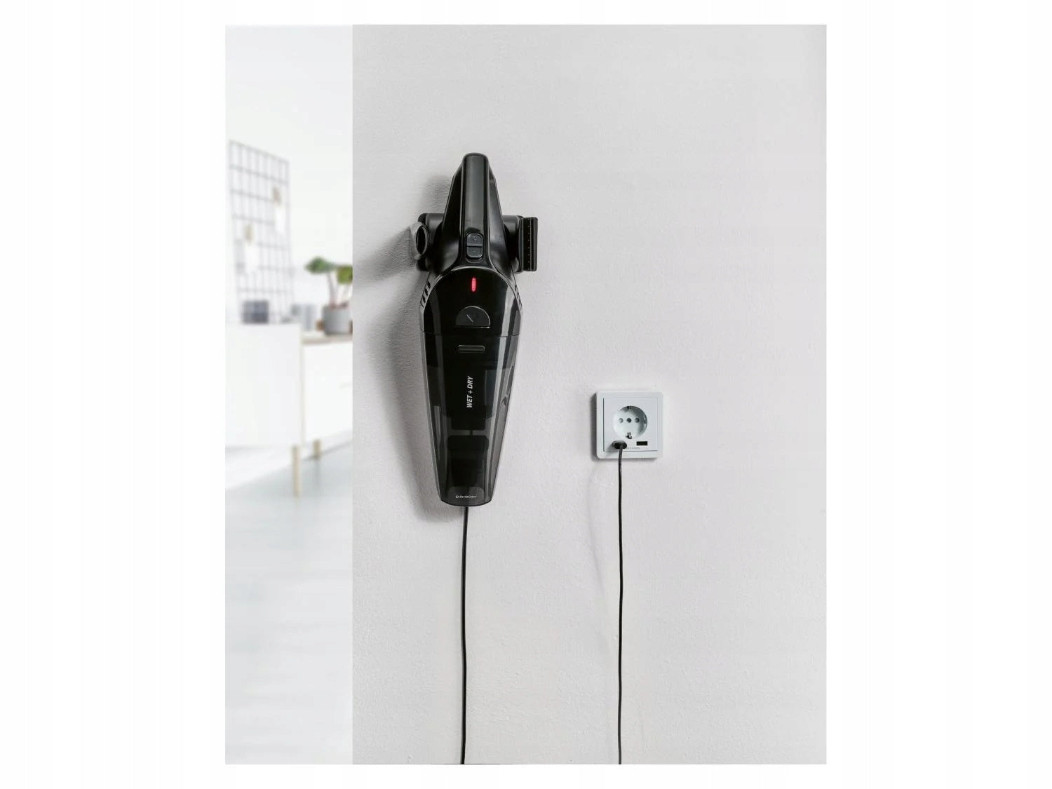 Handheld vacuum cleaner for wet and dry light USB SAS 7.4 LI F4 black Brand SilverCrest