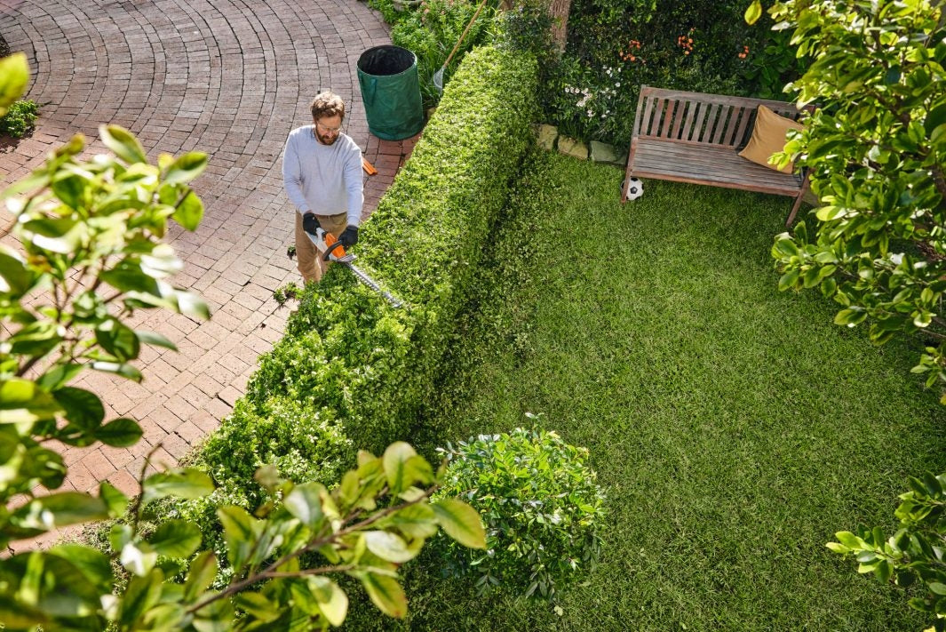 Hedge Trimmer Stihl HSA40 Cordless 50CM Battery Operated As2 SET Product weight with unit packaging 3.5 kg