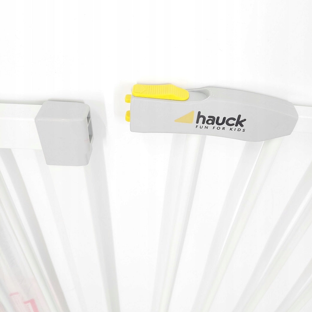 Hinges + mounting elements Safety barrier gates Hauck Manufacturer code 597224