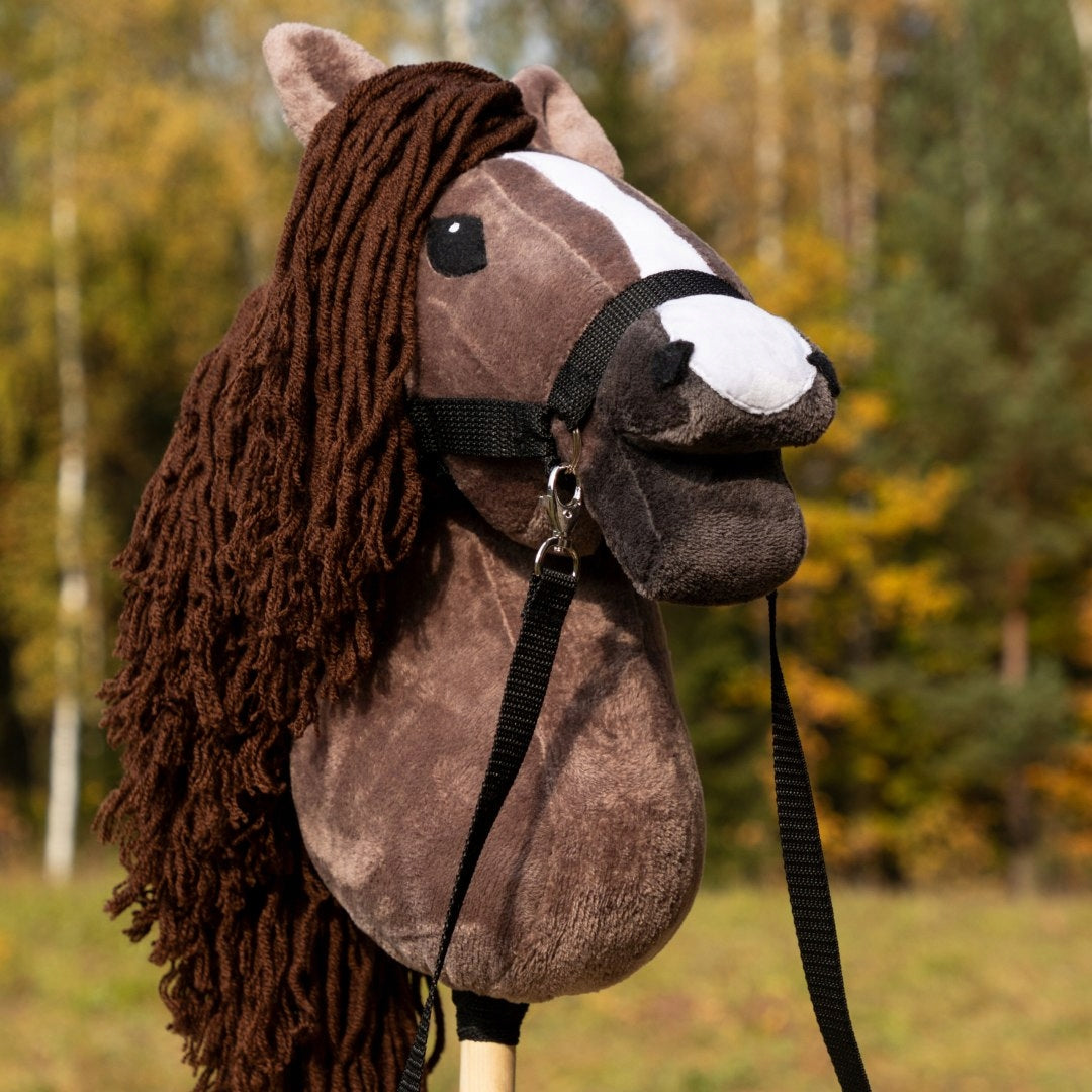 Hobby Horse Skippi - horse on a stick - Chestnut Manufacturer code GAD02985