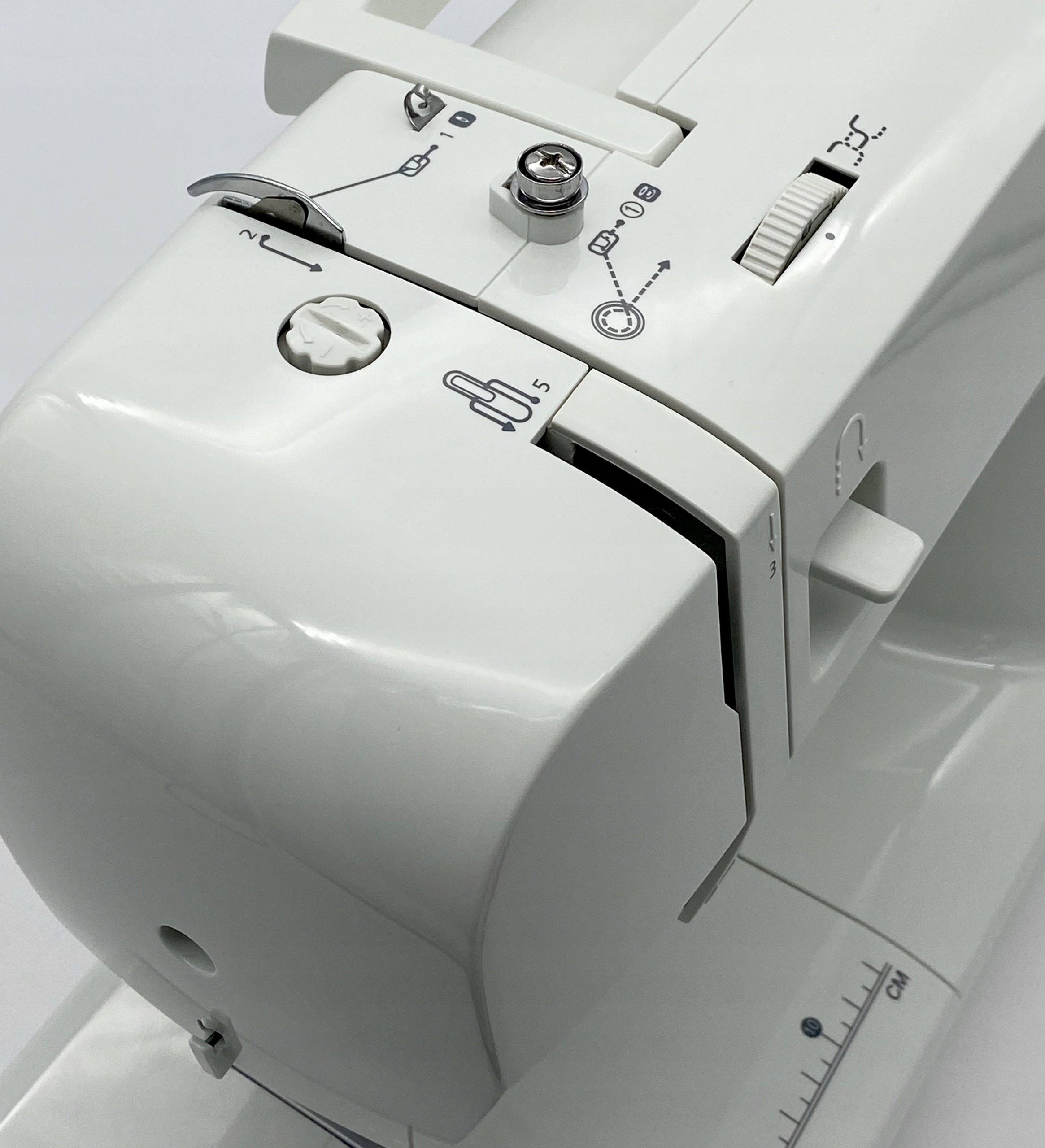 Home Sewing Machine Mechanical Durable Minerva Next 532A 36 Stitches Dominant color white