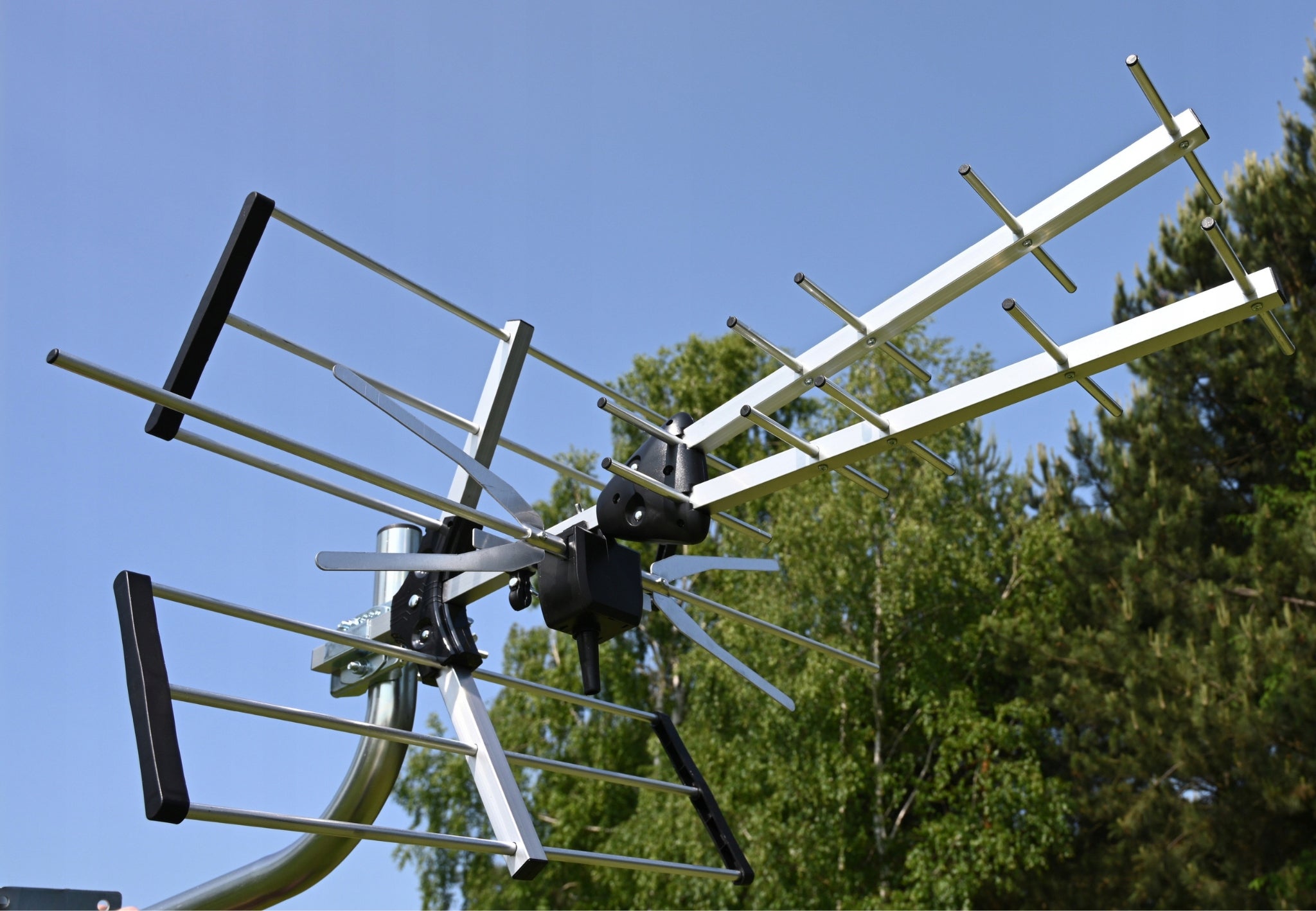 INPREL 602-V/UHF terrestrial TV antenna for DVB-T2 H.265 4K TV does not require a filter Manufacturer code HN62