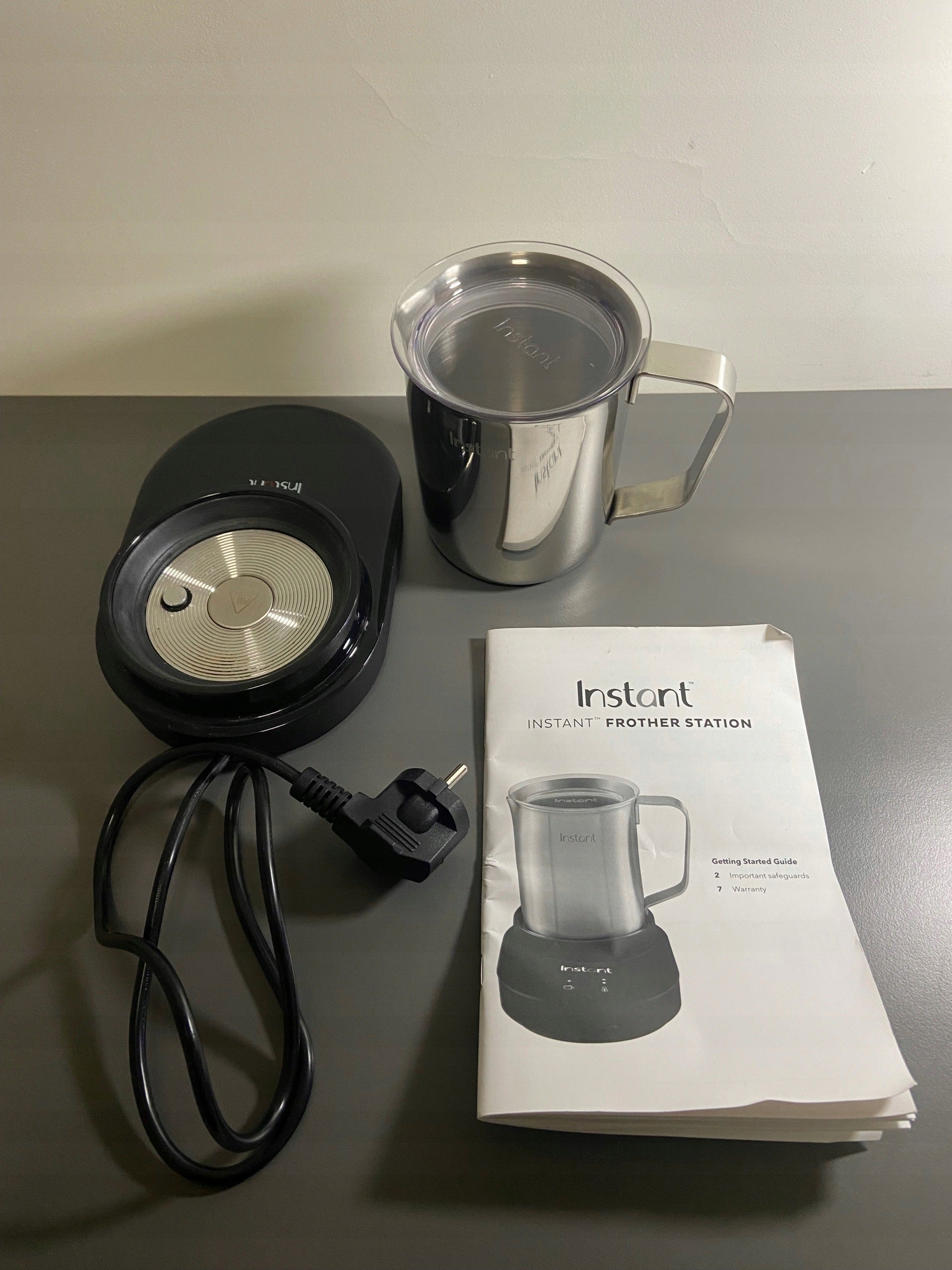 INSTANT Automatic milk frother 500 ml 3 temp and foam Brand Instant