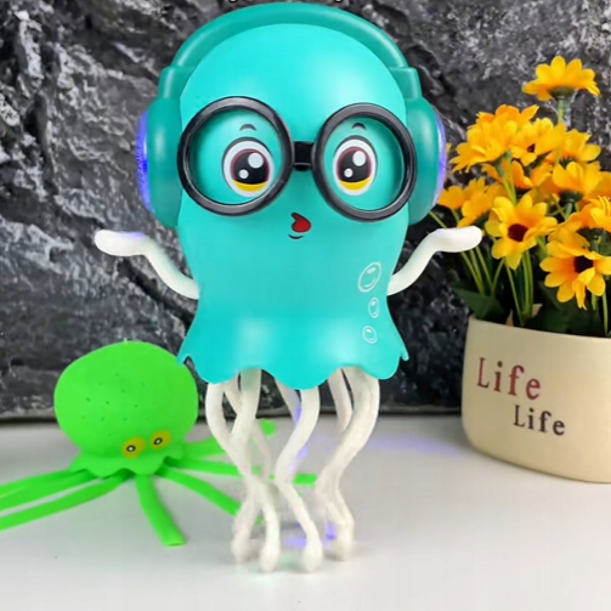 INTERACTIVE DANCING OCTOPUS GLOWING TOY Jellyfish - pink Brand no brand