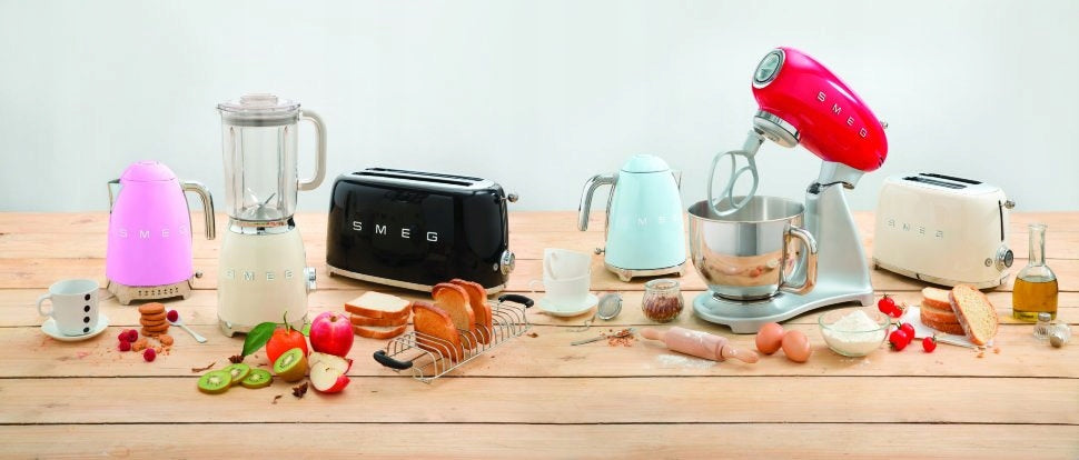 JUICER SMEG 50'S STYLE WHITE- CJF11WHEU Power rating 70 W