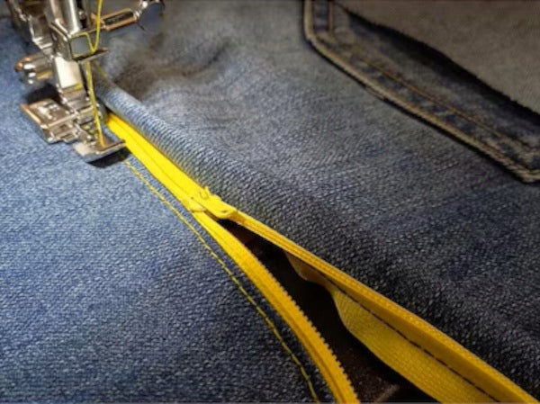 Jaguar Super Jeans L sewing machine for jeans, servo, 23 stitches Manufacturer code 20250912163