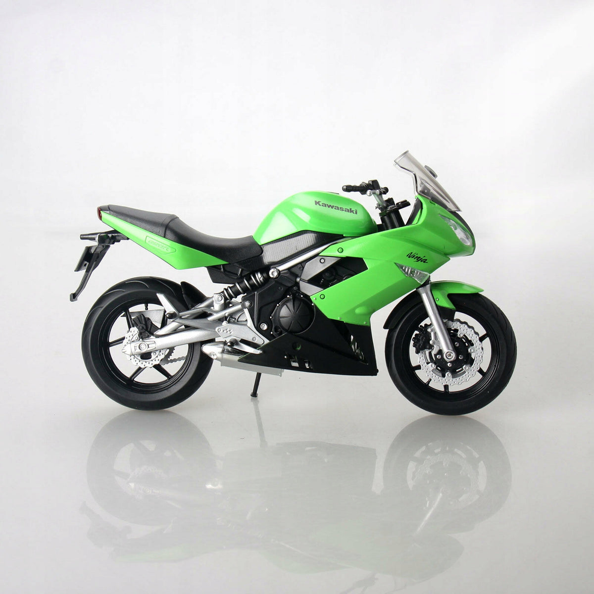 KAWASAKI NINJA 650R Model SCALE 1:10 XXL LARGE Brand Welly