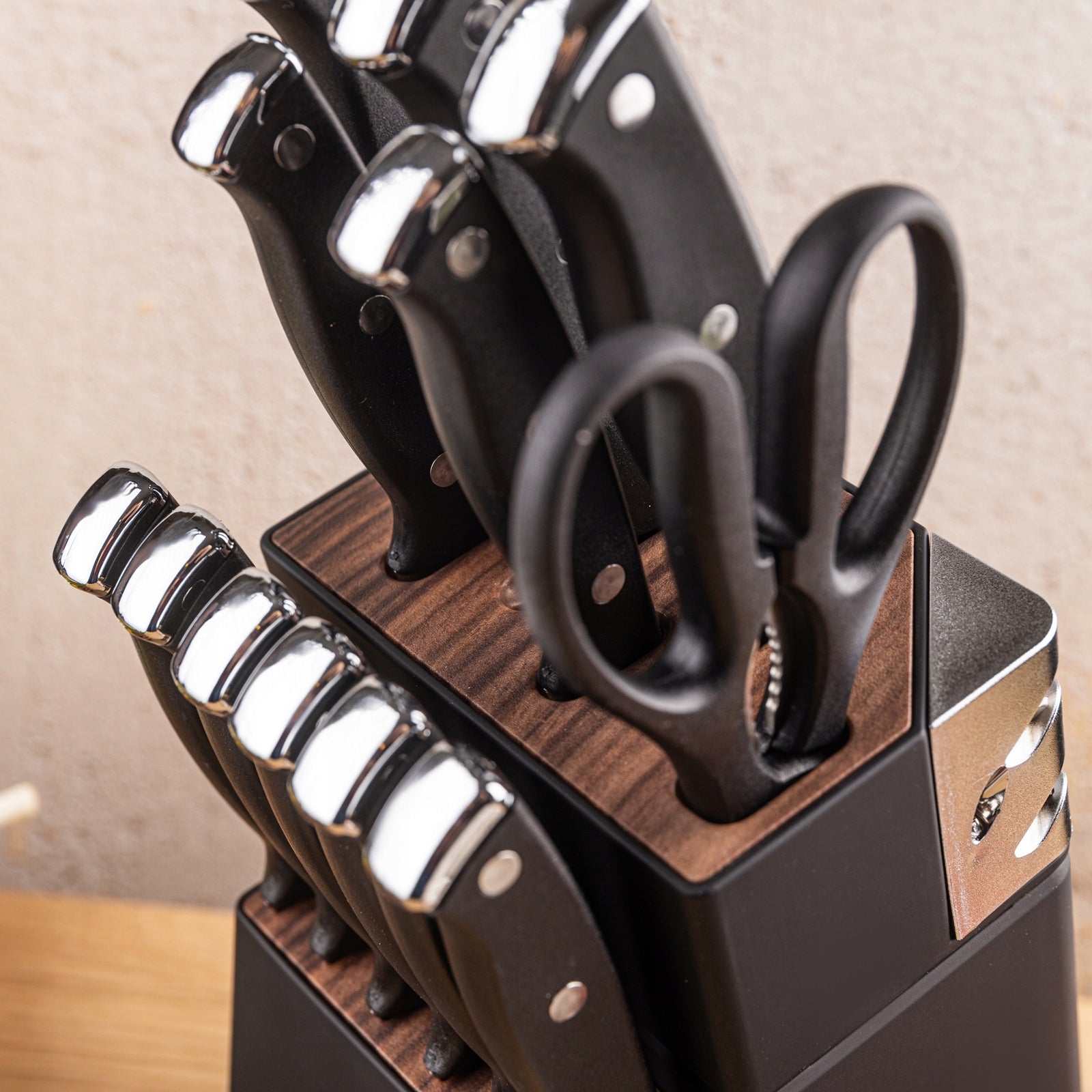 Kitchen Knives 13el Rack with Sharpener + 6 Steak Knives Scissors KLAUSBERG Packaging status original