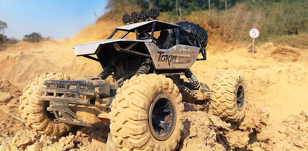 LARGE OFF-ROAD CAR REMOTE CONTROLLED AUTO RC MONSTER 4x4 METAL LED Manufacturer code 5906196029755