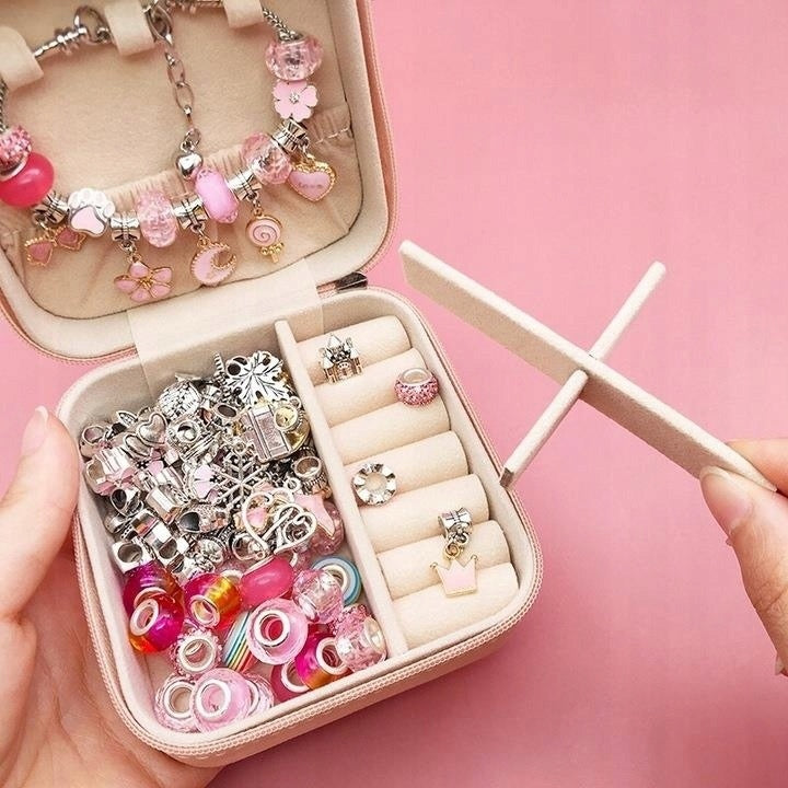 LARGE SET FOR MAKING BRACELETS AND NECKLACES CHARMS CASKET BEADS Manufacturer code biżuteria