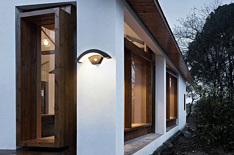 LED LAMP WITH DUSK MOTION SENSOR, OUTDOOR Length/height 10 cm