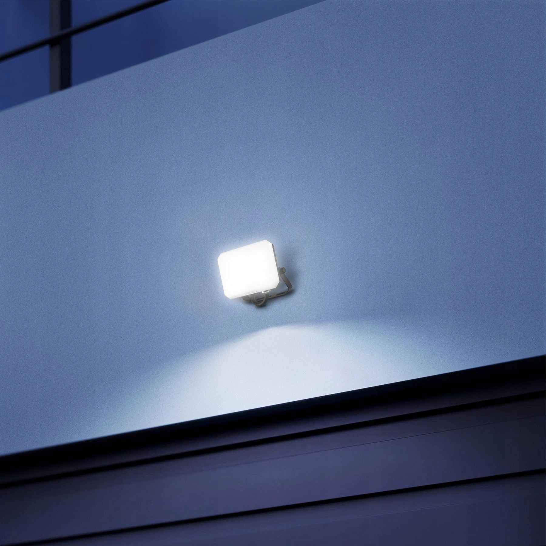 LED floodlight halogen outdoor lamp WHITE MILK 20W 5K Packaging status original