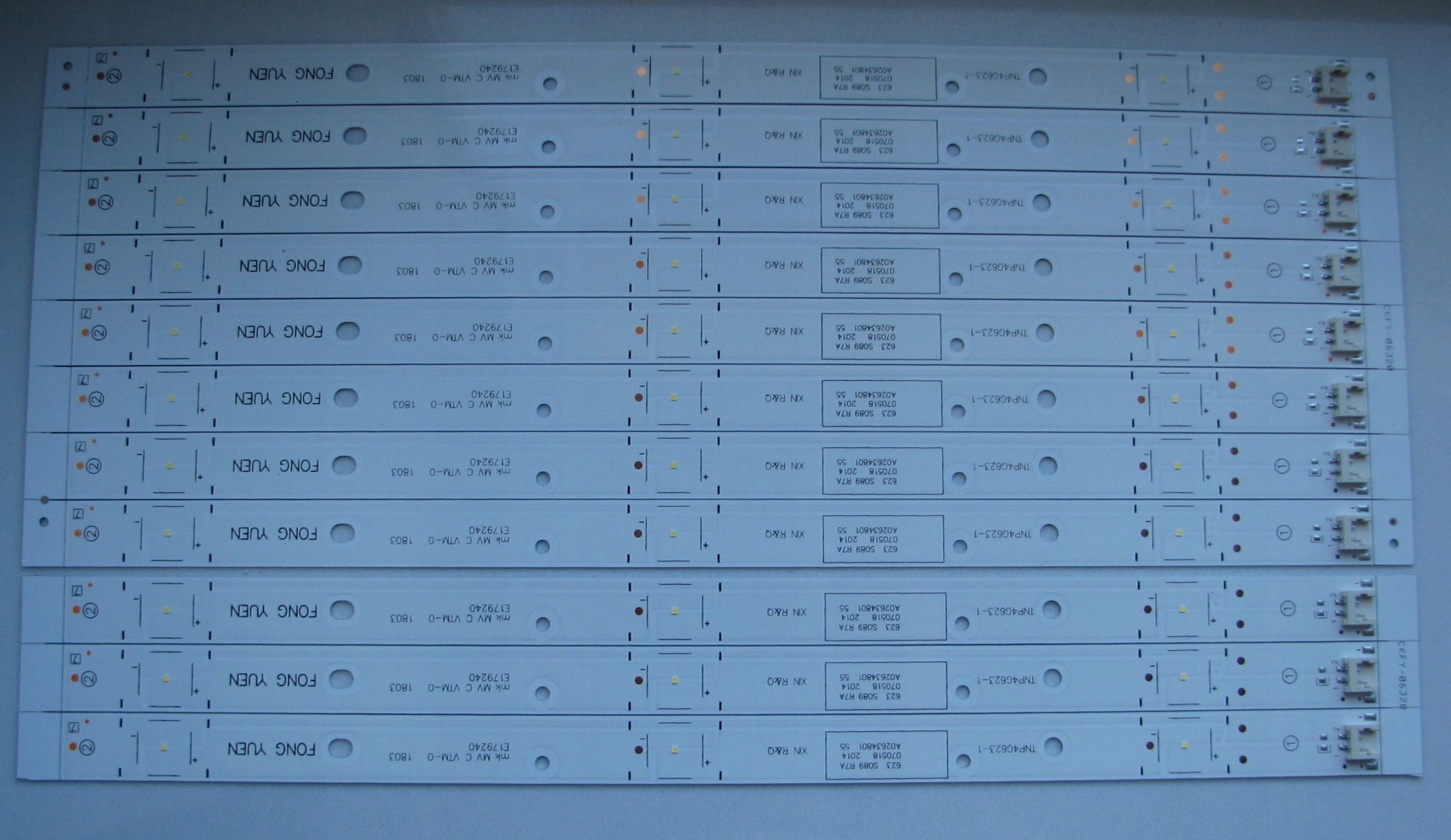LED strips TNP4G623-1 TX-55EX610 55EX633E 55EX613E 55EX600E 55EXW604E Manufacturer Panasonic