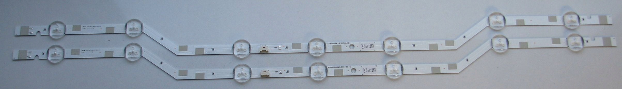 LED strips V7DN-320SM1-R1 / 2017_SVS32_FHD_FCOM_7LEDS 32M5002 32M5000 M5005 Manufacturer code V7DN-320SM1-R1