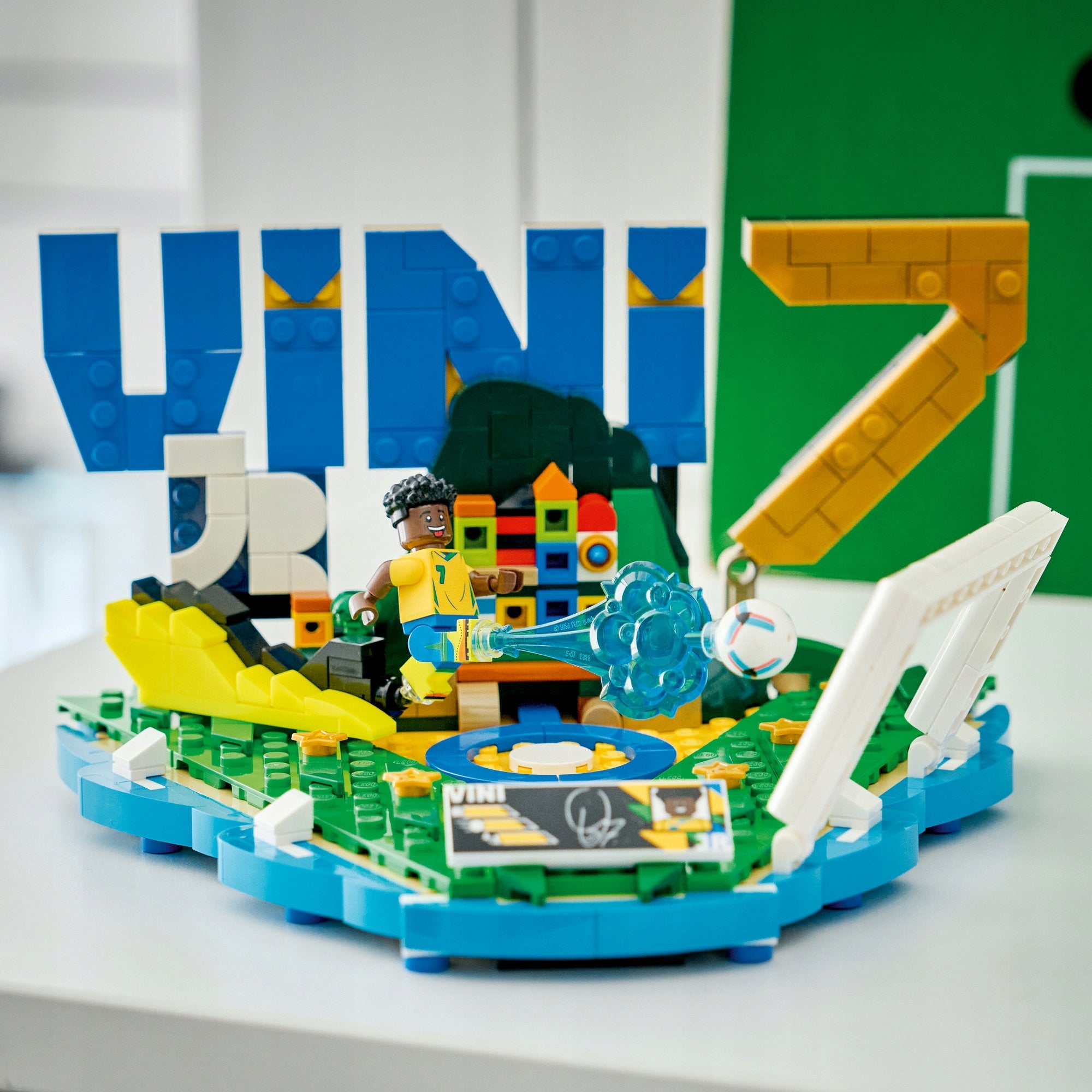 LEGO Football 43027 Vini Junior Football FIFA Set name LEGO Editions Football 43027 Vini Jr. piłkarskie momenty