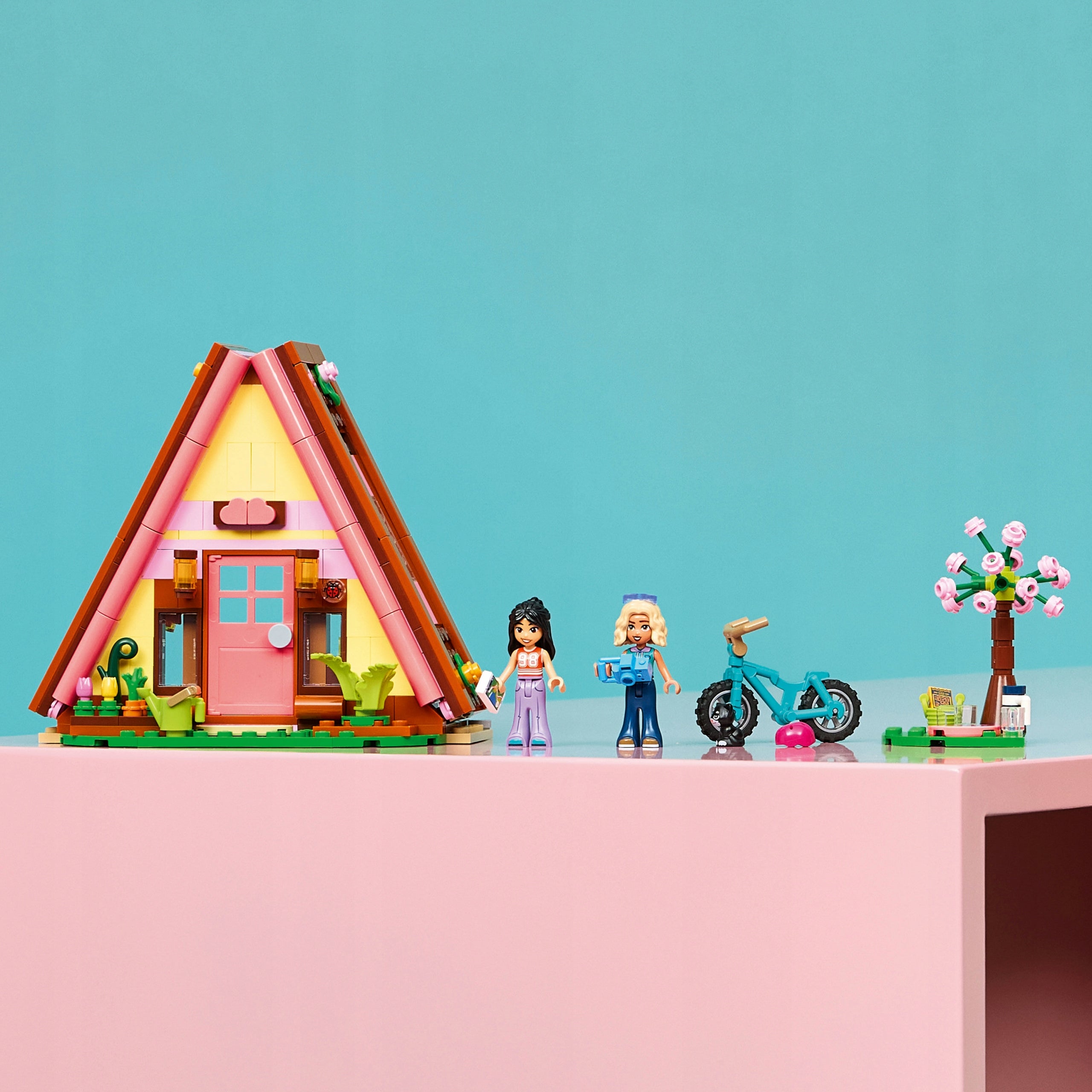 LEGO Friends Cottage on a luxury campsite 42682 Gender girls