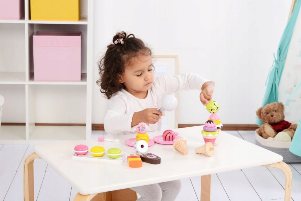 LELIN ICE CREAM PARLOR SET WOODEN COLORED ICE CREAM ON A STICK IN A KNOB IN A WAFER Color multicolor