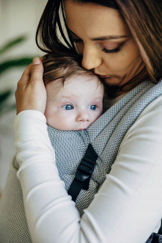 LENNYLAMB LennyLight BABY CARRIER SMALL HERRINGBONE 0-36 MC Manufacturer code 5907557780230