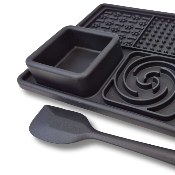LICK MAT anti-stress slowing down eating 30x20 + spatula EAN (GTIN) 5903857449884
