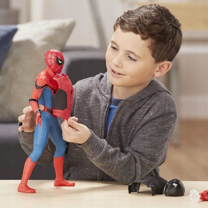 Large SPIDERMAN figure by HASBRO with SOUNDS launcher and accessories E3567 Packaging status original