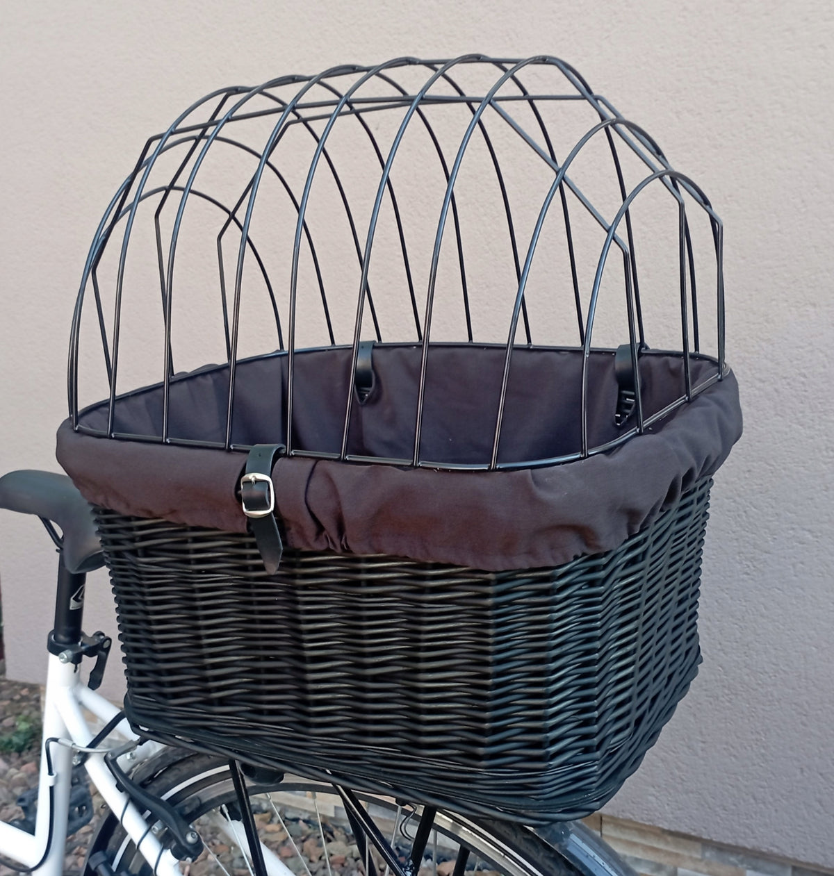 Large Wicker Basket for Bike Dog Luggage Rack with Hem and Pillow Manufacturer code BAG 56