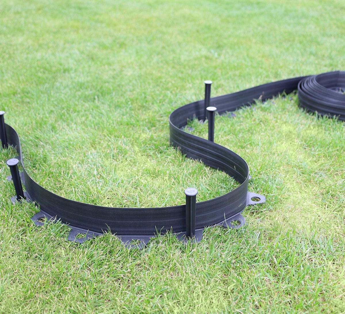 Lawn edging 6cm Garden 10m Black Curb Border Strong +30 Anchors Manufacturer code obrzeże palisada płotek trawnikowe