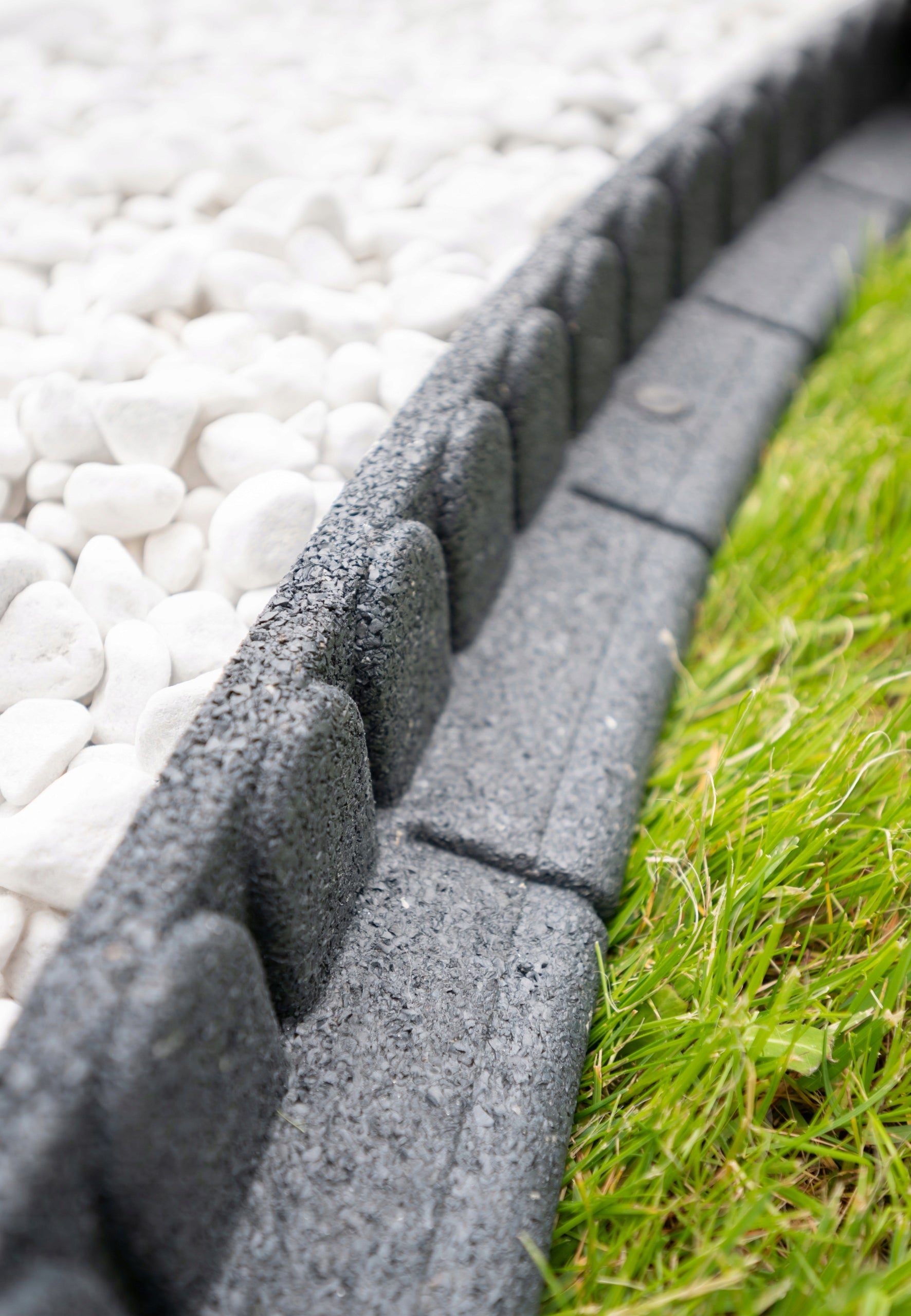 Lawn edging for easy gray mowing Product weight with unit packaging 3.2 kg