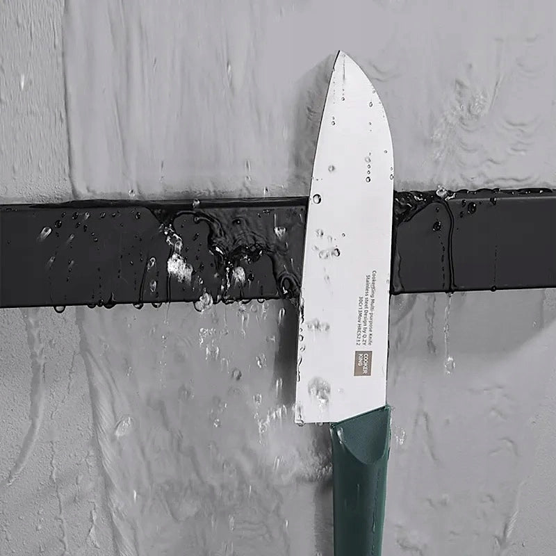 MAGNETIC STRIP FOR KNIVES WRENCHES TOOLS 40CM BLACK SELF-ADHESIVE Manufacturer code CR-OR-M2-CZ-SP
