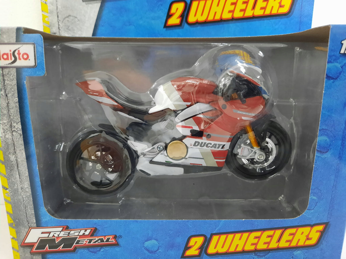 MAISTO motorcyls scale 1:18 mix of designs EAN (GTIN) 0090159313007