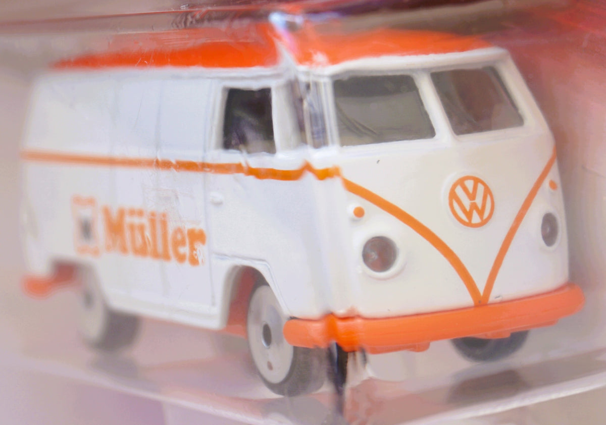 MAJORETTE VOLKSWAGEN T1 MULLER NEW CAR RESORAK OPENING FLAP Manufacturer code 19/11