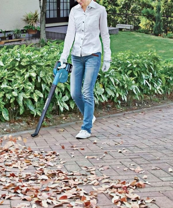 MAKITA DUB186Z HANDY POWERFUL CORDLESS BLOWER 18V 245km/h PL Shredding option no grinding option