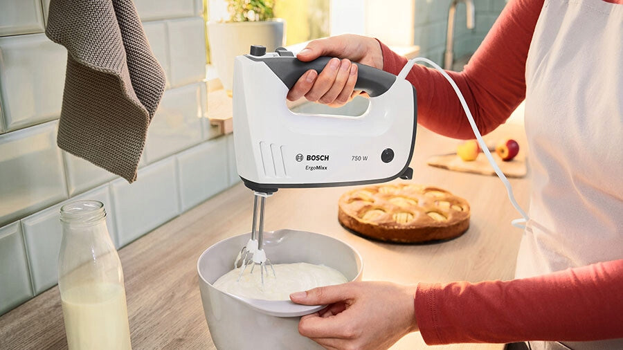MFQ37490 RUČNÍ ŠLEHAČ S MÍSOU BOSCH Power rating 750 W
