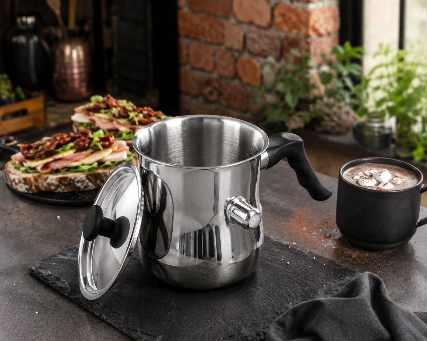 MILK COOKING POT MILK POT WITH WHISTLE MULTIPOT 2 LITERS Manufacturer code GM2