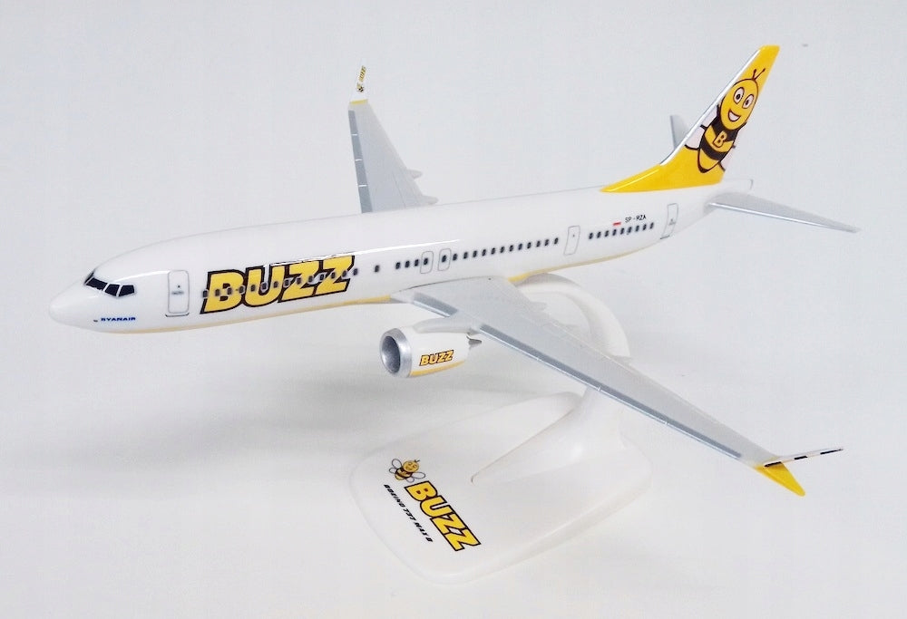 MODEL AIRCRAFT BOEING 737 MAX 8 RYANAIR BUZZ SP-RZA - PPC 1/200