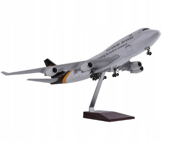 MODEL AIRCRAFT BOEING 747 UPSS COLLECTIBLE REPLICA 47CM 1:150