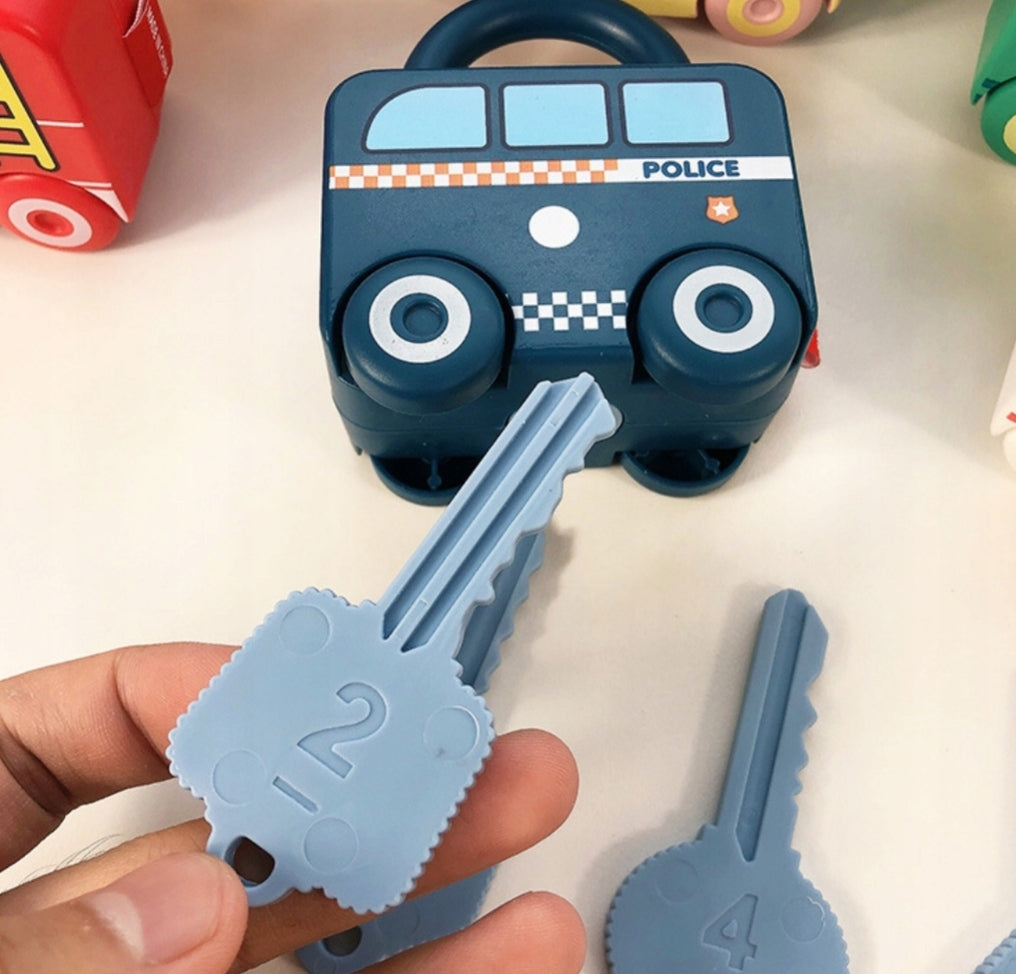 MONTESSORI PUZZLE GAME EDUCATIONAL PADLOCK KEYS Brand Tweet